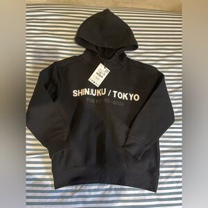 ZARA KIDS Black Hoodie with Shinjuku/Tokyo Print. Age 7-10. NEW WITH TAGS.